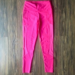 Victoria Sport Total Knockout Leggings pink medium